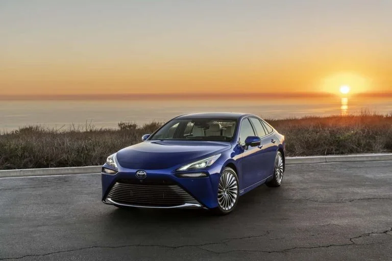 Les cinq vehicules Toyota les plus economiques en carburant 3 768x512 1