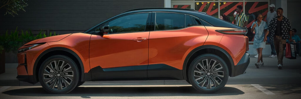 Meadowvale toyota CH R EV 2026 blog mai IMAGE2 1024x339